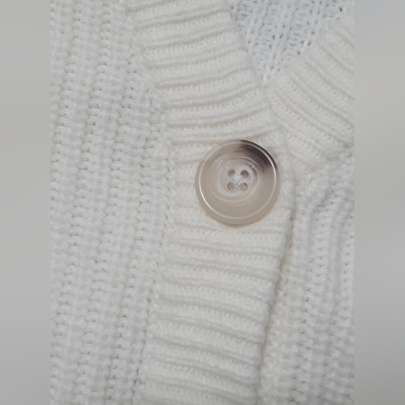 Button sweater cardigan white - Picture 3 of 3